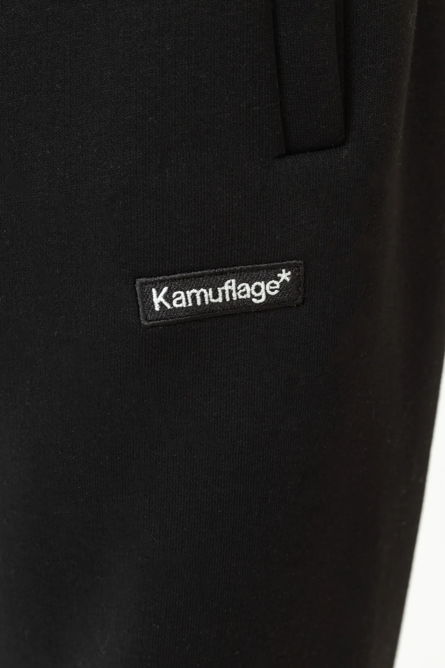 Spodnie Dresowe Kamuflage Beemer 2.0