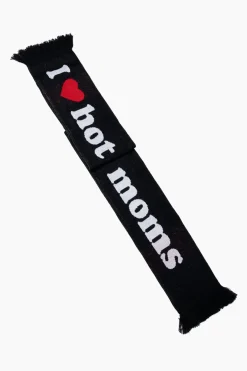 Szalik 2005 I <3 Hot Moms